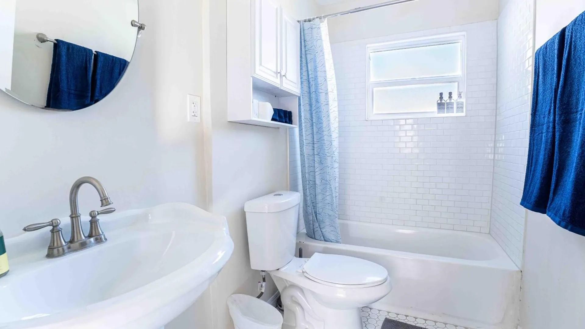 Holiday home Comfy Home Near Sofi Stadium Los Angeles United States